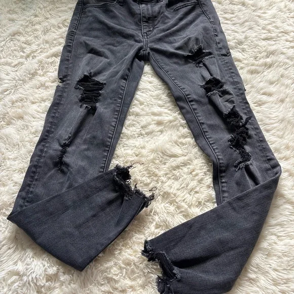 American Eagle Outfitters Charcoal Distressed Skinny Jeans - Picture 6 of 16